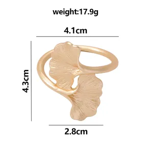 Gold ginkgo leaf napkin ring elegant metal table decor holder size 4.1x4.3cm weight 17.9g