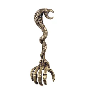 Antiek messing slang en skelet hand rookring verstelbare unieke gotische sigarettenhouder.