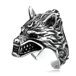 Gothic punk wolf head ring for men, vintage stainless steel animal biker jewelry accessory.