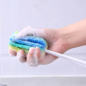 Cepillo de limpieza de tazas de cocina colorido colgante con mango largo y esponja para botellas.