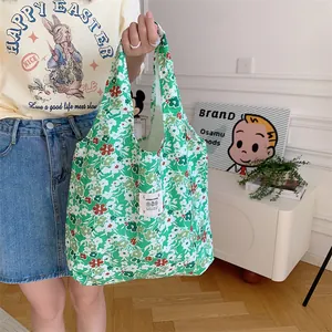 Green floral canvas tote bag, casual daily shopping shoulder bag with large capacity, fresh style.