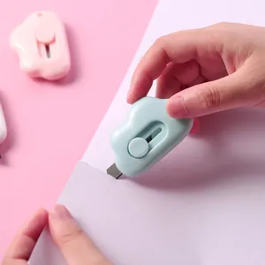 Mini cutter portable en forme de nuage pour la découpe de papier et l'ouverture colis