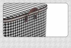 Dettaglio della maniglia per il trasporto su borsa con motivo pied de poule
