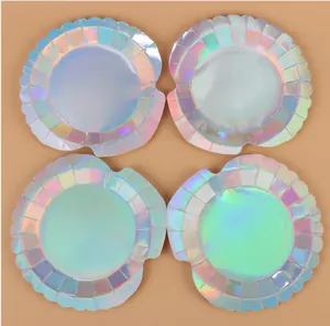 Lot de quatre assiettes en papier holographiques irisées en forme de coquillage de sirène