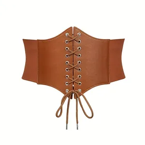 Vista dettagliata della cintura corsetto marrone larga con allacciatura e lati elastici.