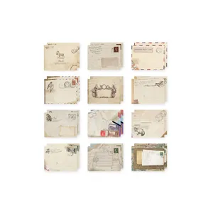 12er Set Mini-Umschläge im Vintage-Stil mit dekorativen Postmotiven auf Weiß
