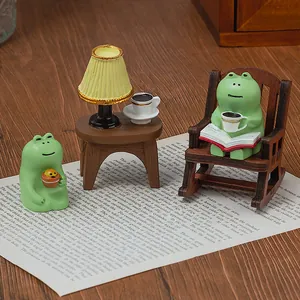 Cute Mini Cartoon Frog Resin Figurine Japanese Style Desktop Car Ornaments Miniature Home Decor Statue