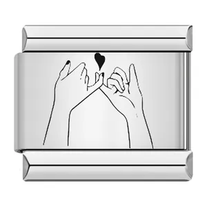 Charm modulare italiano in acciaio inox con incisione laser a mignolo e cuore per bracciali