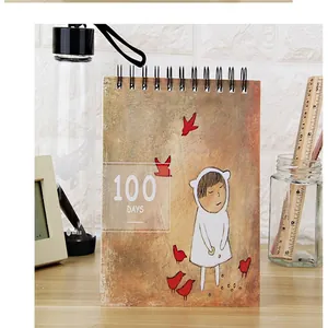 Planificateur 100 jours style peinture à l'huile fille sur bureau bois
