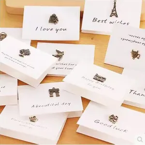 Tarjeta de Felicitación de Papel Especializado Vintage con Colgante de Metal Aleación Torre Ancla Cámara para Boda Festival Año Nuevo