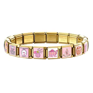 Vue détaillée du bracelet italien modulaire rose en acier inoxydable doré poli