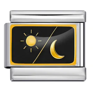 Charm modulare italiano in acciaio inossidabile con design sole e luna dorati su smalto