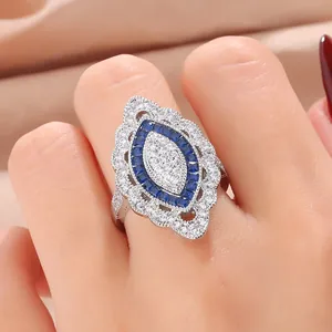 Bague Marquise en Cuivre et Zirconia de Luxe pour Femme Bague de Fiançailles Topaze Bleue Vintage Bague Géométrique Électroplaquée Bijoux
