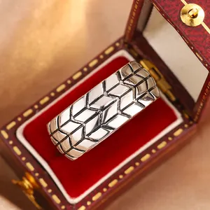 Retro Tire Pattern Copper Zirconia Ring For Men Unisex 6mm Checkered Geometric Band Ring Electroplated Fashion Jewelry Hand Accessory