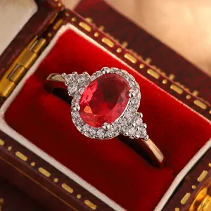 Oval Red Crystal Ring For Women European Luxury Copper Zirconia Faux Ruby Pave Rhinestone Finger Ring Elegant Banquet Jewelry