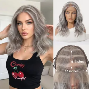 Hochwertige 13x6 Lace-Front-Perücke mit natürlich grauen gewellten Haaren für Damen