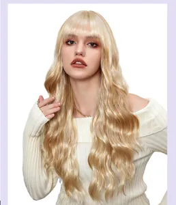 Elegante lange platina blonde golvende pruik met een luchtige natuurlijke pony haar