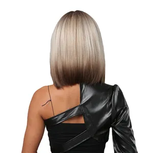 Perruque longue et droite ombre blonde naturelle pour femme montrée de l'arrière