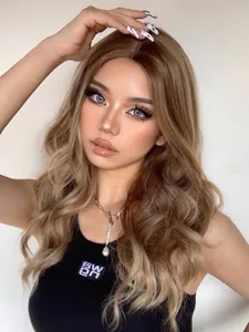 Long wavy blonde ombre synthetic wig with middle part for women's fashion