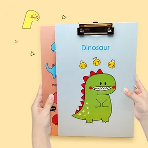 Kreatives Cartoon A4 Klemmbrett mit süßer Dinosaurier-Illustration für den Schulbedarf