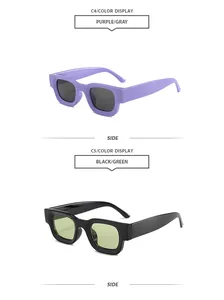 Vista lateral de gafas de sol retro cuadradas en colores púrpura/gris y negro/verde