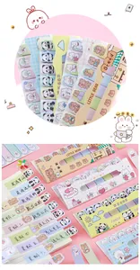 Détail de notes adhésives mignonnes avec des motifs de pandas, d'ours et moutons