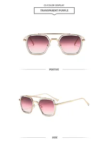 Lunettes de soleil carrées à double pont avec verres dégradés violets et monture dorée.