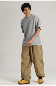 Pantalones de esquí impermeables para hombre en color caqui con un ajuste holgado
