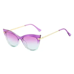 Lunettes de Soleil Oeil de Chat Oversize pour Femmes Hommes Branches Métalliques Lentille PC Dégradée Protection UV400