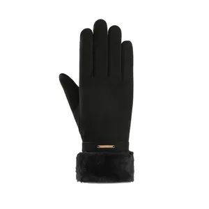 Detail of black thermal gloves for women with faux fur cuff and touch screen design