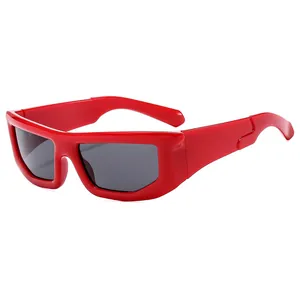 Occhiali da ciclismo quadrati rossi alla moda con lenti protettive UV400