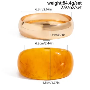 Medidas detalladas para el set de brazalete de resina veteada y brazalete dorado liso