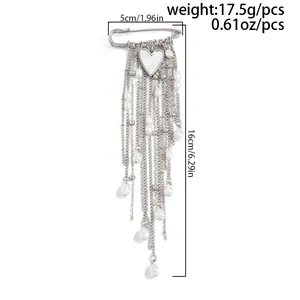 Comprehensive size and weight specifications for the silver pearl heart tassel pin