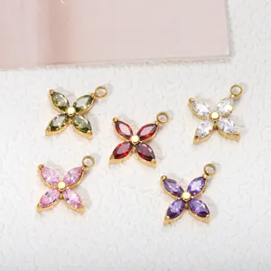 Set mit fünf Kleeblatt-Zirkonia-Anhängern aus vergoldetem Edelstahl für DIY-Schmuck