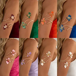 Brassard Élégant en Fer et Émail Fleur pour Femme Sexy Enroulé Spirale Doré Réglable Bijoux de Corps Bohème Accessoire