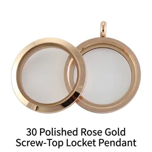 Détail du médaillon rond de 30 mm en acier inoxydable or rose avec couvercle en verre
