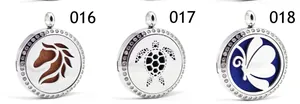 Set de tres colgantes de aromaterapia de acero inoxidable con diamantes y motivos animales