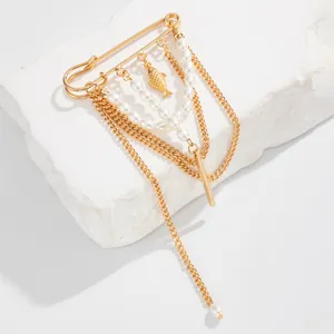 Prachtige gouden veiligheidsspeld broche met parels, kettingen en visje bedeltje