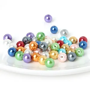 Perles d'imitation en verre colorées pour la fabrication de bijoux DIY sur assiette