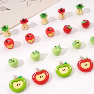 Pendentif Pomme 3D en Résine Créatif Cœur Feuille Verte Visage Souriant Charme de Cœur de Pomme pour Accessoires de Bijoux DIY