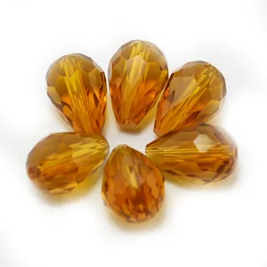 Set de seis cuentas de cristal ámbar facetado en gota para crear joyas artesanas