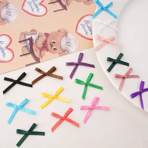 Colorati Mini Fiocchi di Nastro in Poliestere per Fermagli Fai-da-te Fasce Accessori per Cucito Fatti a Mano Piccoli Fiocchi di Raso