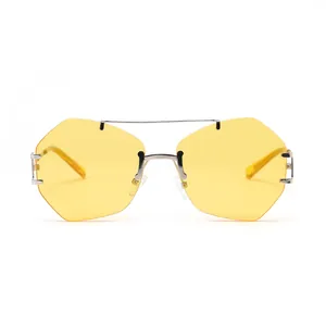 Fashionable rimless irregular sunglasses with yellow lenses and metal double bridge