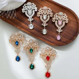 Vintage Europäischer Palast Stil Zinklegierung Strass Brosche Mit Kristall Wassertropfen Anhänger Luxuriöser Kleidung Schmuck Zubehör Für Damen Herren