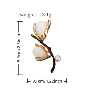Detailed dimensions and weight of this elegant vintage magnolia flower pearl brooch jewelry.