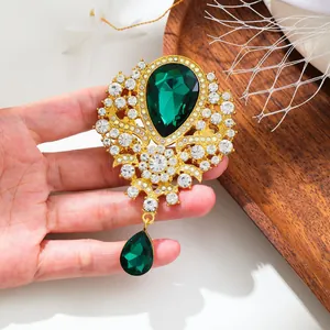 Exquisite vintage large green teardrop crystal brooch with sparkling rhinestones detail