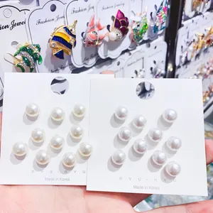 Artificial Pearl Anti-Exposure Brooch Pins For Women Versatile Clothing Fixed Buttons Cardigan Scarf Pin Jewelry Accessories