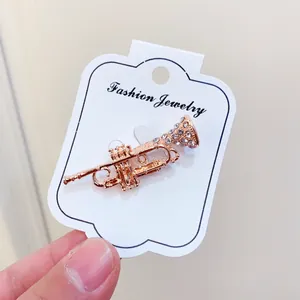 Creative Trumpet Musical Instrument Brooch Pin For Men Women Gold Plated Alloy Rhinestone Music Jewelry Lapel Pin Accessory