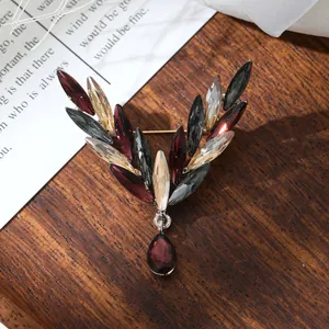 Elegant luxury angel wing brooch pin with colorful crystals for stylish suit decoration