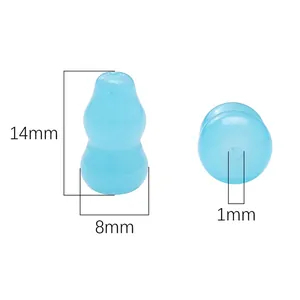 Detailansicht hellblauer Glasperlen in Kalebassenform mit Maßen von 14mm, 8mm und 1mm.